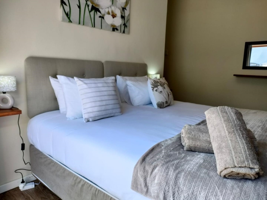 5 Bedroom Property for Sale in Mill Park Eastern Cape